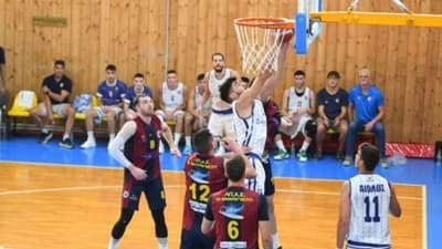 Aίολος Αγυιάς – Νήαρ Ηστ 77-64 : ”Αέρα στα πανιά του”