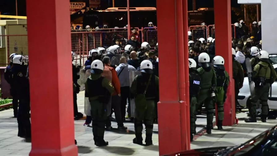 Πόσο κοντά είμαστε σε ένα αθλητικό ”lockdown”; Το χρονικό ενός ακόμα αιματοκυλίσματος και οι τρομακτικές ευθύνες των διοικήσεων!