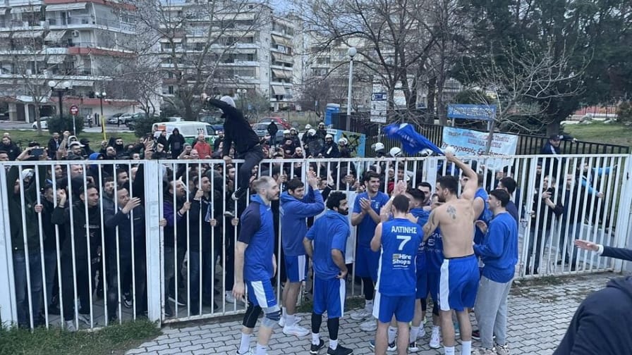 Κεκλεισμένων των θυρών; Ηοld my beer…
