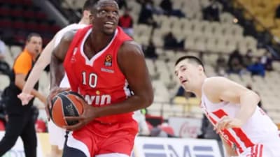 Χαρμόσυνα νέα με Φαλ στον Ολυμπιακό: Παίζει στη Βαλένθια –  Τι γίνεται με Γκος