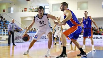 Aποκάλυψη: Παίζει στο φιλικό με Προμηθέα ο Τουτζιαράκης και φουλάρει για Μαρούσι – Έρχεται κι άλλος ξένος