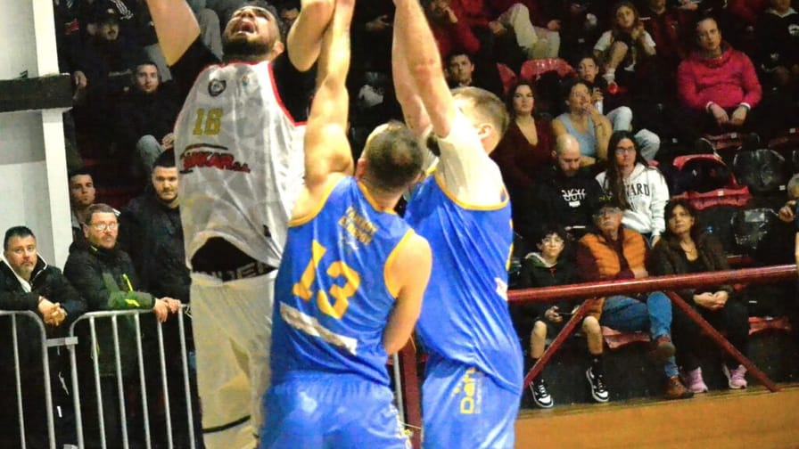 Πήρε το ”ψυχόδραμα” και μπήκε στα Play Offs η Παναχαϊκή, άγγιξε την μυθική ανατροπή η ”Ένωση”
