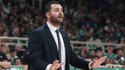 Μενουδάκος: “Να μπούμε όσο πιο δυνατά μπορούμε στη σειρά με τον Άρη και να περάσουμε στα ημιτελικά”