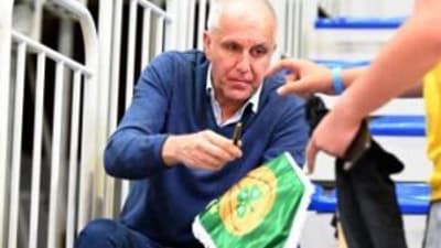 Τεράστιος Ζοτς, έκανε τα πάντα για τον Πάρη Δερμάνη και απέδειξε για ακόμα μια φορά πόσο σπουδαίος είναι!