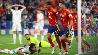 Πρόκριση στους “16” για την Ισπανία που πέρασε χωρίς πρόβλημα τους Ιταλούς