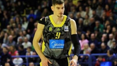 Από τον Άρη στην Γαλατασαράι ο Μπλούμπεργκς