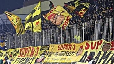 Super 3 κατά Καρυπίδη: «Μακριά από τον Άρη μας – Πούλα και φύγε»