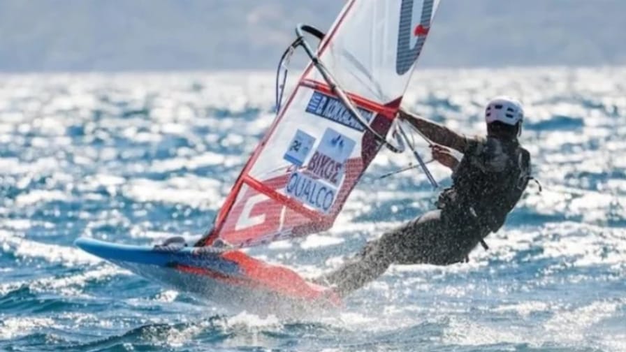 Όγδοος στη δεύτερη κούρσα του IQFoil ο Βύρωνας Κοκκαλάνης