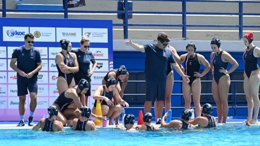 Πόλο Γυναικών: Τεράστιες εκπλήξεις και ”φωτιά” στον όμιλο της εθνικής μας!