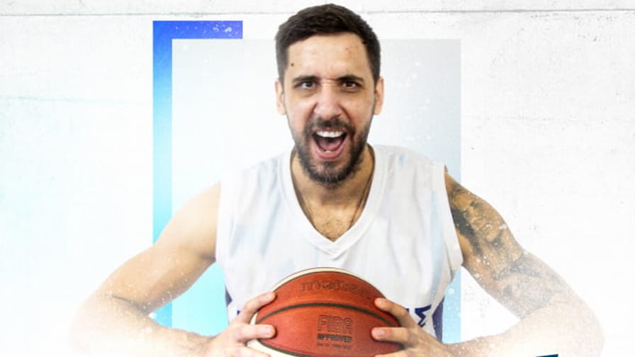 Kαι του χρόνου ”κυανόλευκος” ο Μαλέσεβιτς!