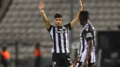 O Kουλιεράκης πήρε το standing ovation… που του άξιζε στην Τούμπα!