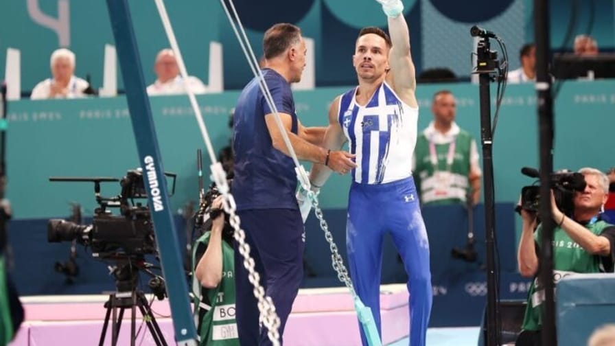 Πετρούνιας: “Αν δεν είχα όλη την Ελλάδα στο πλευρό μου δεν θα το κατάφερνα αυτό”