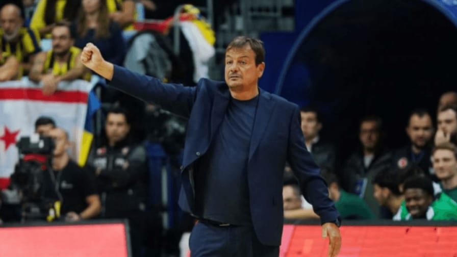 Αταμάν: «Παίξαμε τέλειο μπάσκετ για τρία δεκάλεπτα – Ηγέτης μετά ο Σλούκας»
