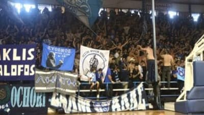 Πρωτοφανής ένταση και επεισόδια στο Ιβανώφειο… Διακοπή στο παιχνίδι!