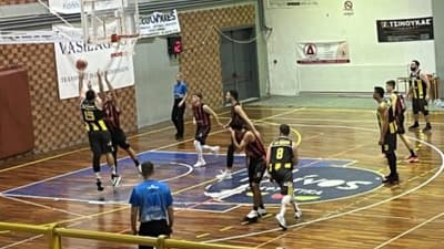 Ο Δούβος πήρε την Ακράτα από το… χέρι και την οδήγησε στη νίκη