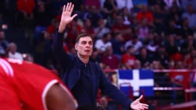 Μπαρτζώκας στη συνέντευξη Τύπου: «Δίνω τα εύσημα στον κόσμο που γέμισε το γήπεδο – Η εικόνα μας άλλαξε θεαματικά μετά τον Παναθηναϊκό»