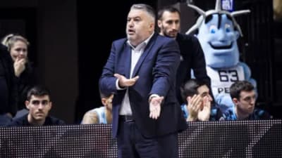 Γιατράς