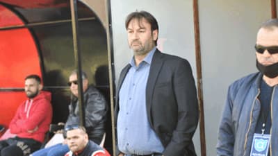 O Πέτρος Σταθάκης απάντησε στις ύβρεις… προς τη μητέρα του