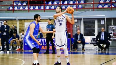 LIVE TV: Τρίκαλα – Κόροιβος