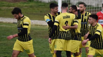 Α΄ ΕΠΣΑ Playoff(5η αγ.): «Κιτρινόμαυρο» βάφτηκε το ντέρμπι με το χάσμα στη βαθμολογία να μειώνεται