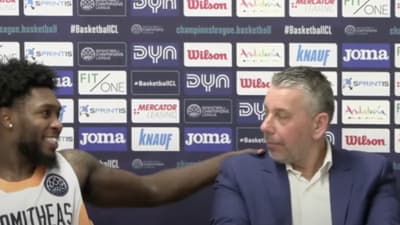 Ουόκερ προς Παπαθεοδώρου: ”Ο καλύτερος προπονητής στην Ευρώπη”