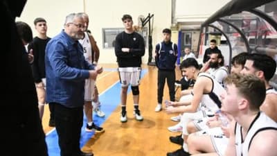 Μεγάλη νίκη – μισή παραμονή για την ΕΑΠ με ”όργια” των… βετεράνων της