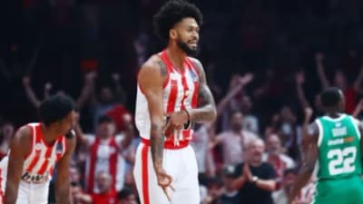 Ο Ολυμπιακός ισοφάρισε τη σειρά με τον Παναθηναϊκό έπειτα από επεισοδιακό 2ο τελικό