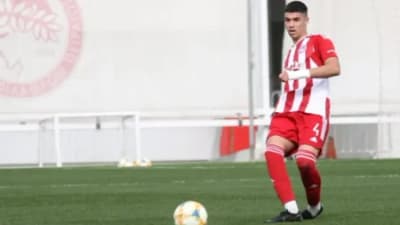Στον ΟΦΗ συνεχίζει ο Κωστούλας