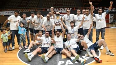 Οικογενειακή υπόθεση στα Αραχωβίτικα
