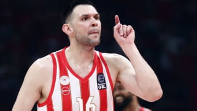 Μένει στον Ολυμπιακό ο Παπανικολάου, αρνήθηκε όμως μείωση και επέκταση του συμβολαίου
