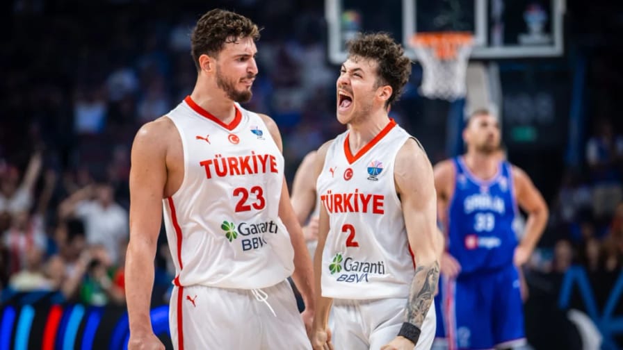 Eurobasket 2025: Πήρε τη ματσάρα και την πρωτιά η Τουρκία, βομβάρδισε στην Τσεχία η Λετονία