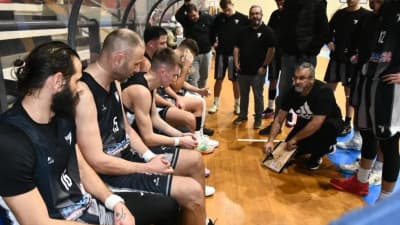 Συνεχίζει το ντεμαράζ η ΕΑΠ: Πολύ κοντά σε δύο σπουδαίες ανανεώσεις